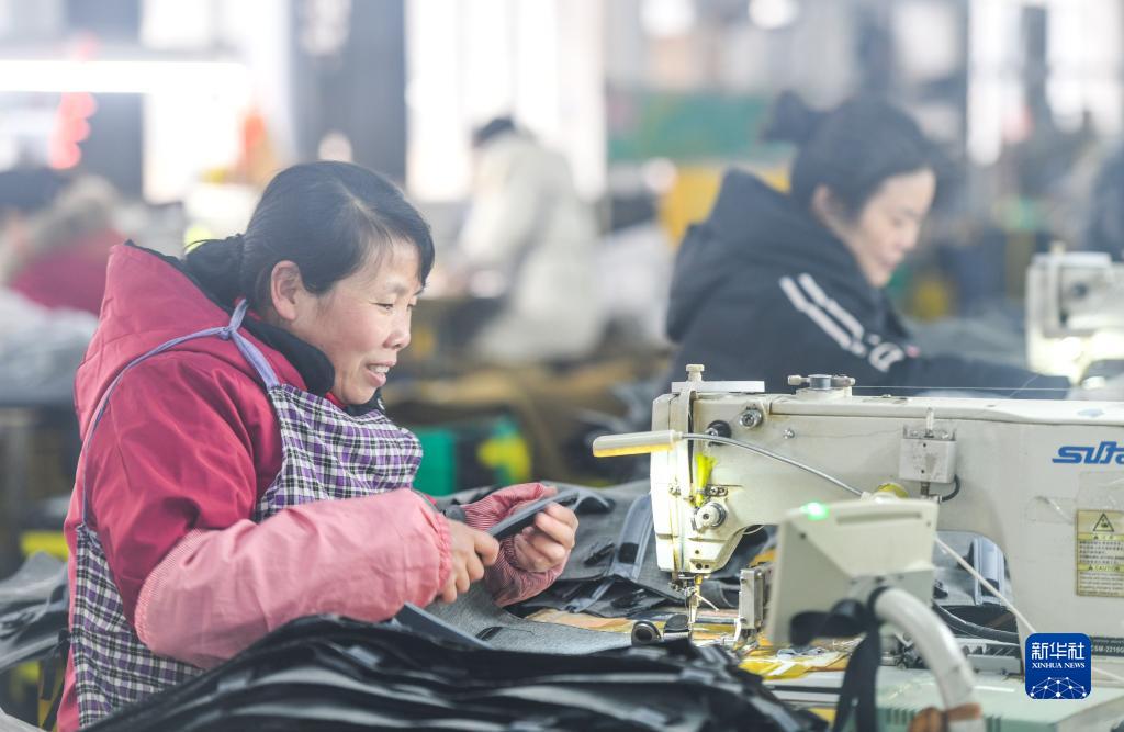 年末に向けラストスパート！受注業(yè)務(wù)対応に追われる中國各地の企業(yè)