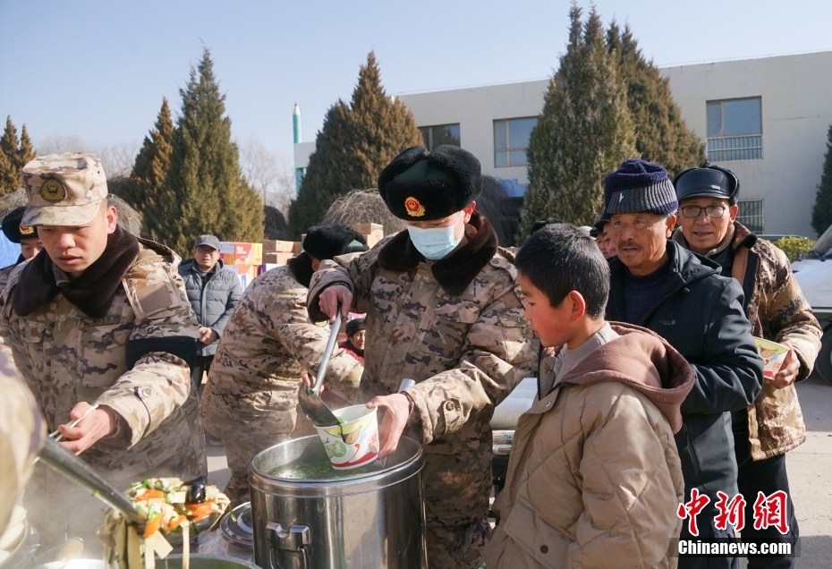 甘粛積石山M6.2地震の被災(zāi)地の避難所を訪ねて　青海省