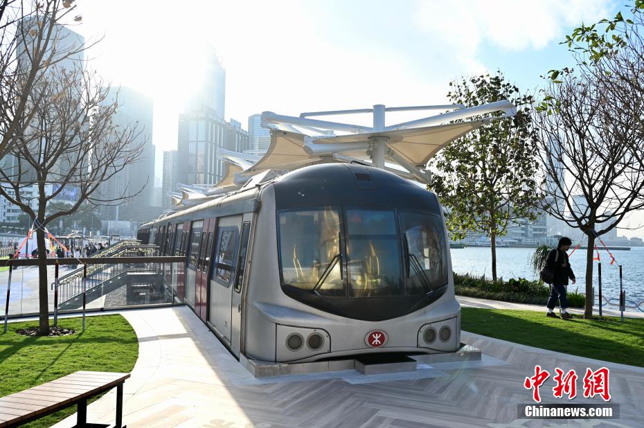 MTR引退車両が灣仔區(qū)の海沿いで一般公開(kāi)へ　香港特區(qū)