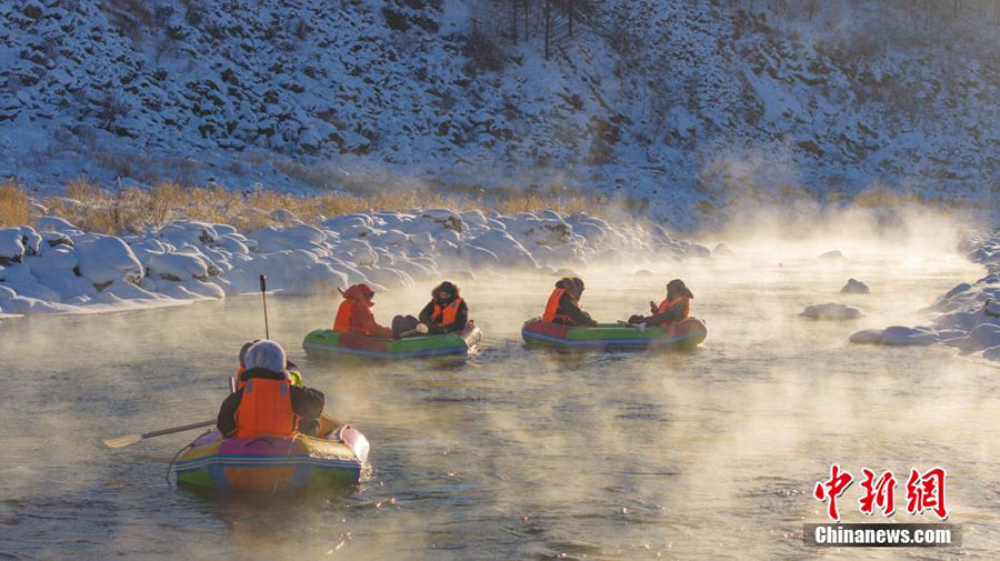上空から撮影した「東洋のスイス」の冬景色　內(nèi)蒙古阿爾山