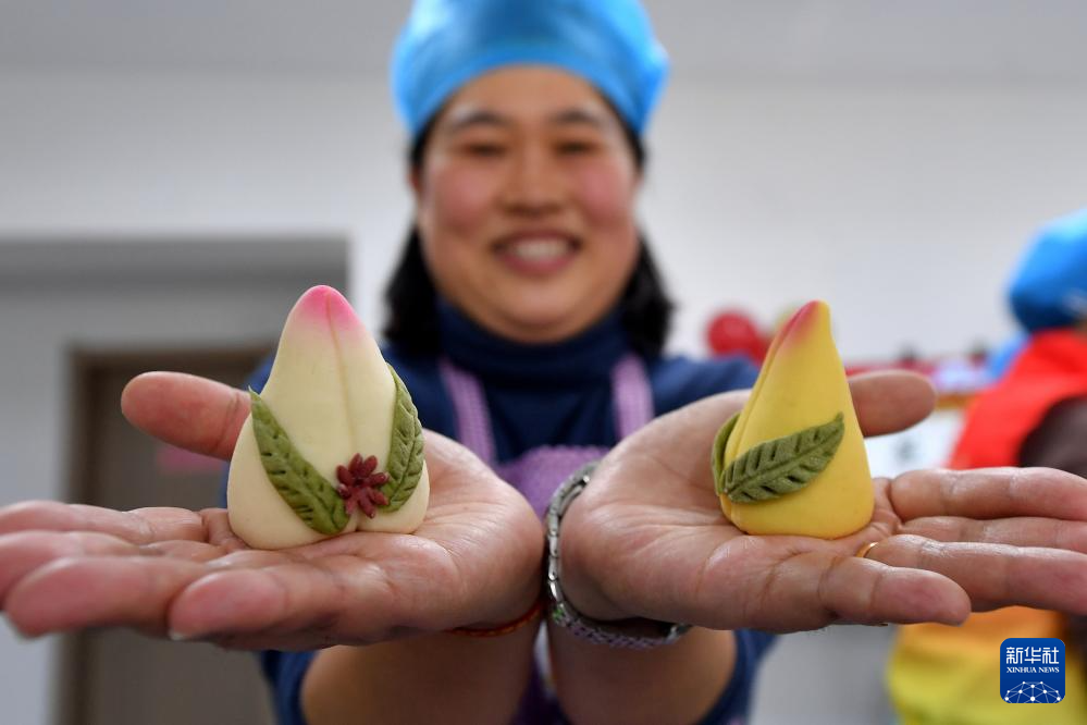 春節(jié)を前に中國全土で進む様々な「春節(jié)作品」作り