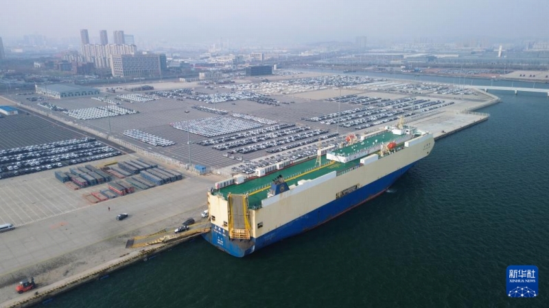 大連通関地から輸出された自動(dòng)車臺(tái)數(shù)は2023年に10萬臺(tái)を突破