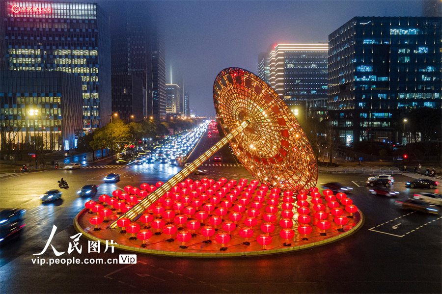 華やかな飾り付けを施し、春節(jié)を歓迎するイベントスタート　上海