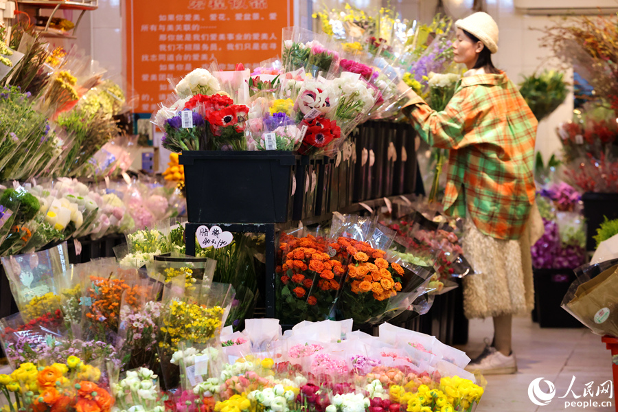 春節(jié)ムード漂う花卉市場　福建省廈門市