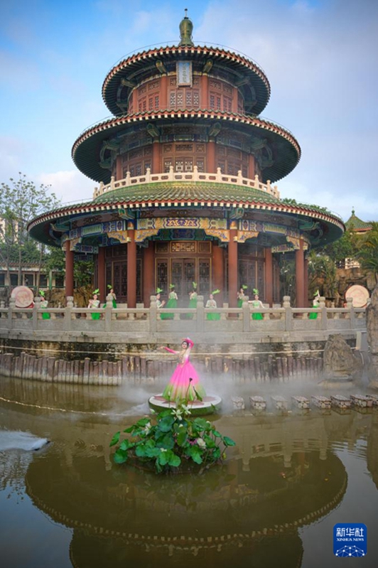 輝かしい中國(guó)の年明け　春節(jié)ムードを満?jiǎn)摔工胫袊?guó)各地