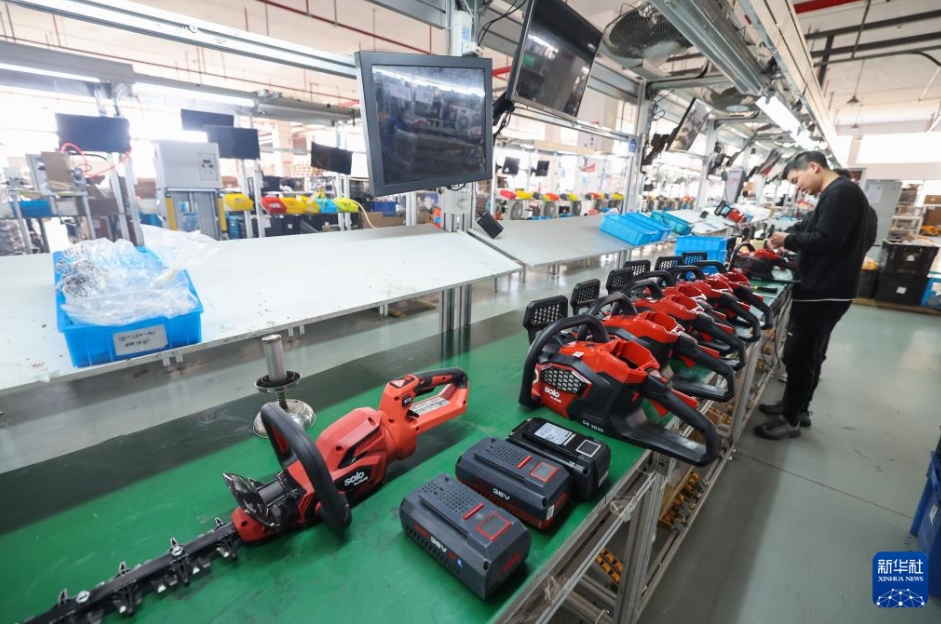 春節(jié)連休明け、中國(guó)各地の企業(yè)が操業(yè)再開(kāi)