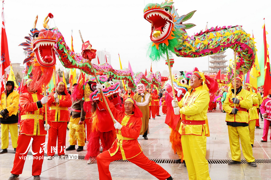 甘粛省甘州區(qū)で元宵節(jié)祝う民間蕓能イベント開(kāi)催