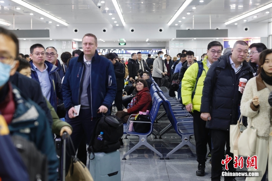 2024年の「春運」終わる　期間中に移動した人の數(shù)は延べ84億人超