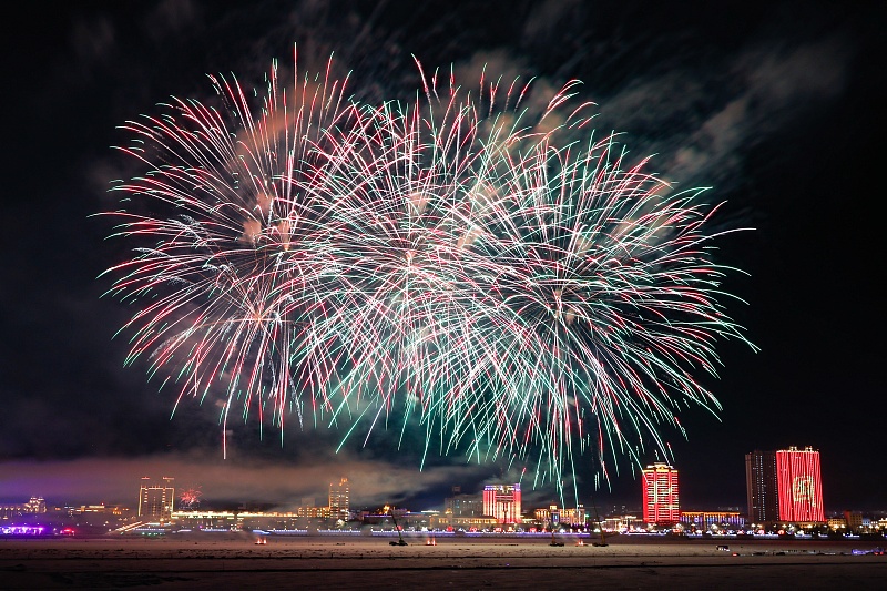 黒竜江?黒河経由の海外旅行300％急増！　1日で2つの國を旅する