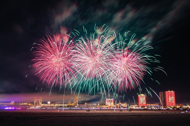 黒竜江?黒河経由の海外旅行300％急増！　1日で2つの國を旅する