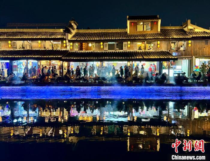 清明節(jié)連休に人気を集めた「ナイトツアー」　浙江省