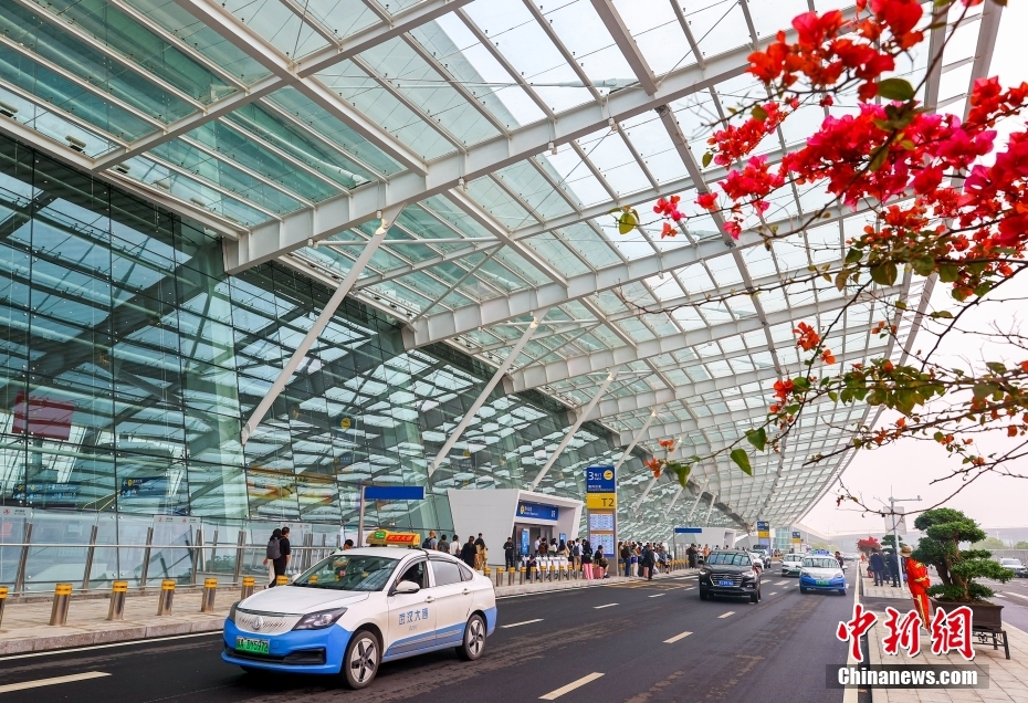 「2つのターミナルビル」運(yùn)用スタートの武漢天河空港　湖北省