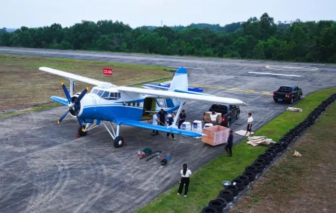 海南?広東ドローンによる公共財(cái)の海上橫斷初飛行任務(wù)の現(xiàn)場