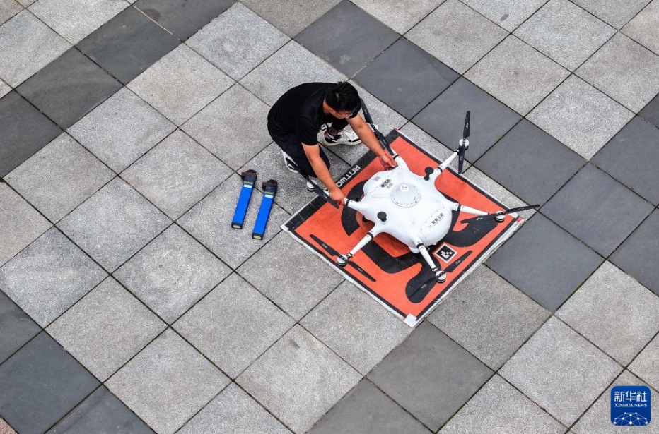 湖南省初の低空域飛行による常設(shè)物流ルートを取材