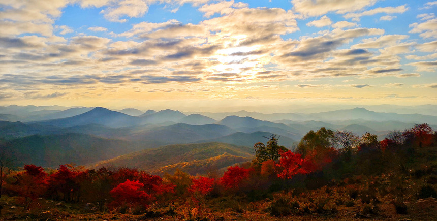 通化四方山森林公園の雄大な景色　吉林省