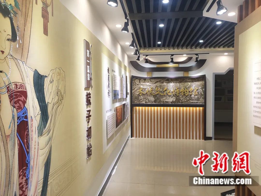 東高楡村の木製の櫛文化博物館（撮影?劉暁梅）。