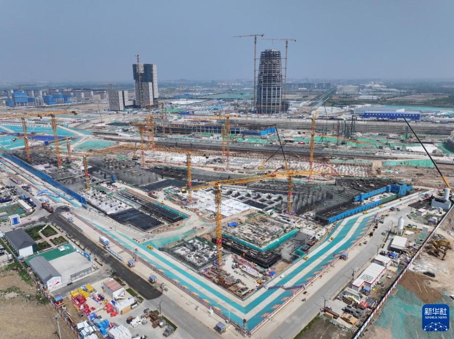 建設が著実に進む雄忻高速鉄道の雄安地下區(qū)間　河北省