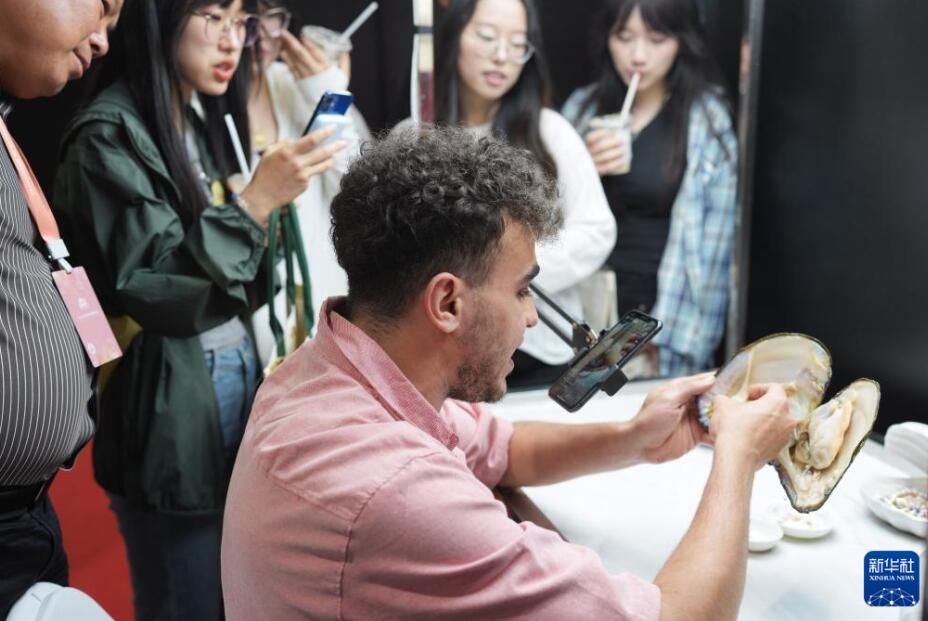 2024年山下湖?世界真珠大會(huì)が開(kāi)幕　浙江省諸曁