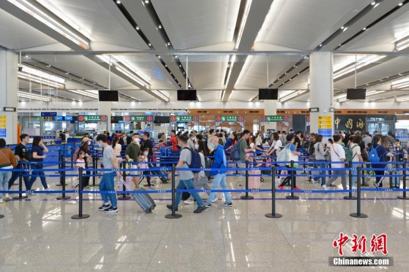 今年に入り港珠澳大橋から出入境した旅客の數(shù)が1千萬人の大臺突破