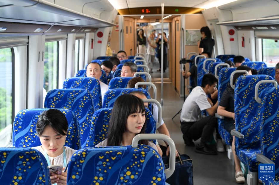 粵港澳大灣區(qū)最長の都市間鉄道が開通　「1時間生活圏」形成を加速