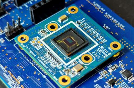 天眸チップ（寫真提供?清華大學精密機器學部）。