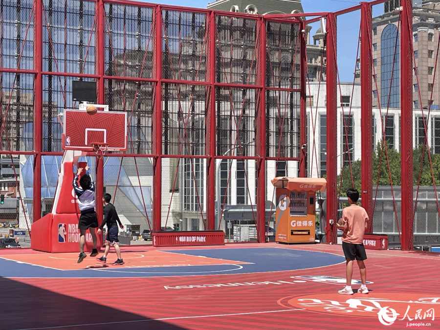 バスケットボールコート（撮影?勝又あや子）。