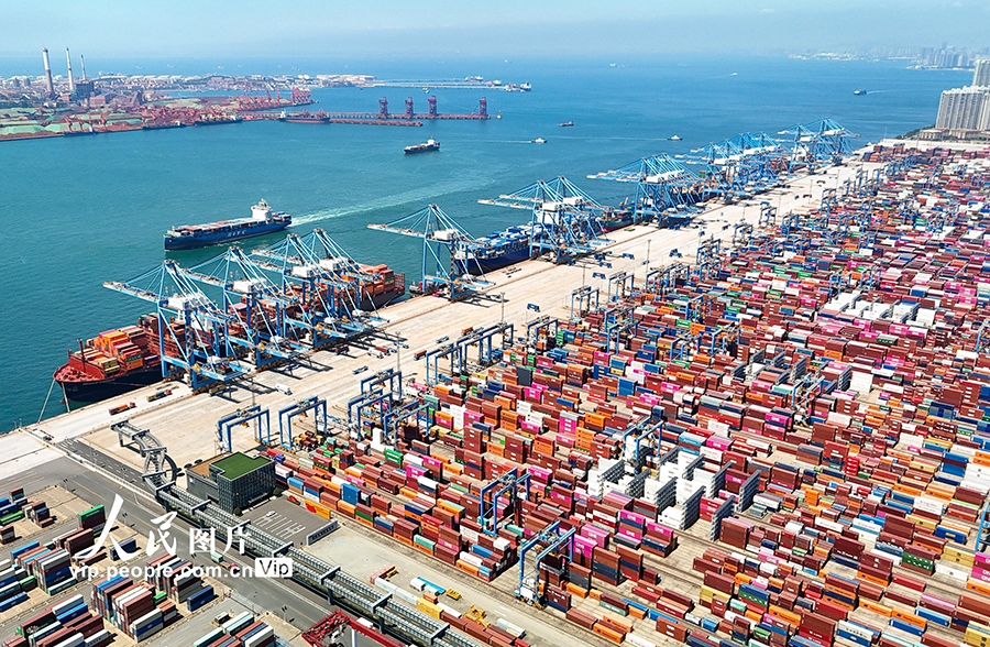 スマート埠頭の運(yùn)用効率を高める科學(xué)技術(shù)イノベーション　山東省青島
