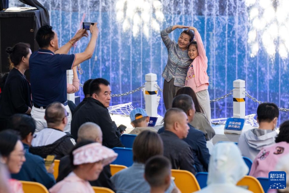 華やかでゴージャス！大型パフォーマンス「遇見?哈爾浜」　黒竜江省