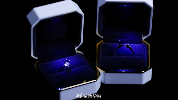 北京科技大學(xué)の卒業(yè)記念品は「ダイヤの指輪」