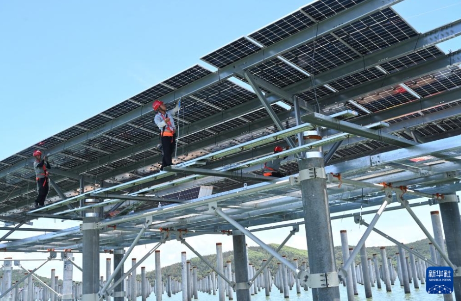 急ピッチで建設(shè)が進(jìn)む洋上太陽光発電所　福建省