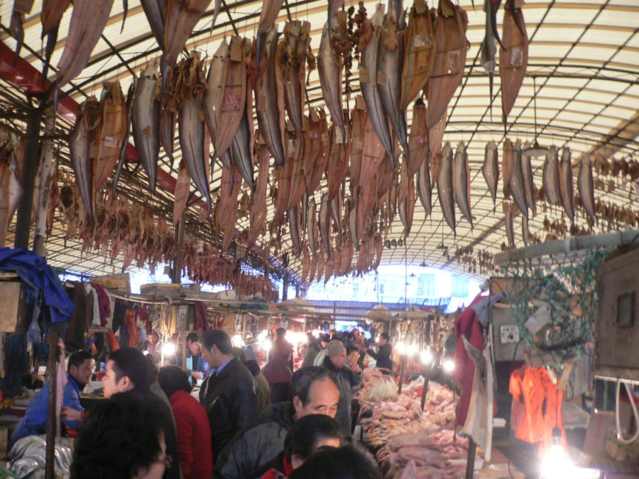 春節(jié)間近の市場