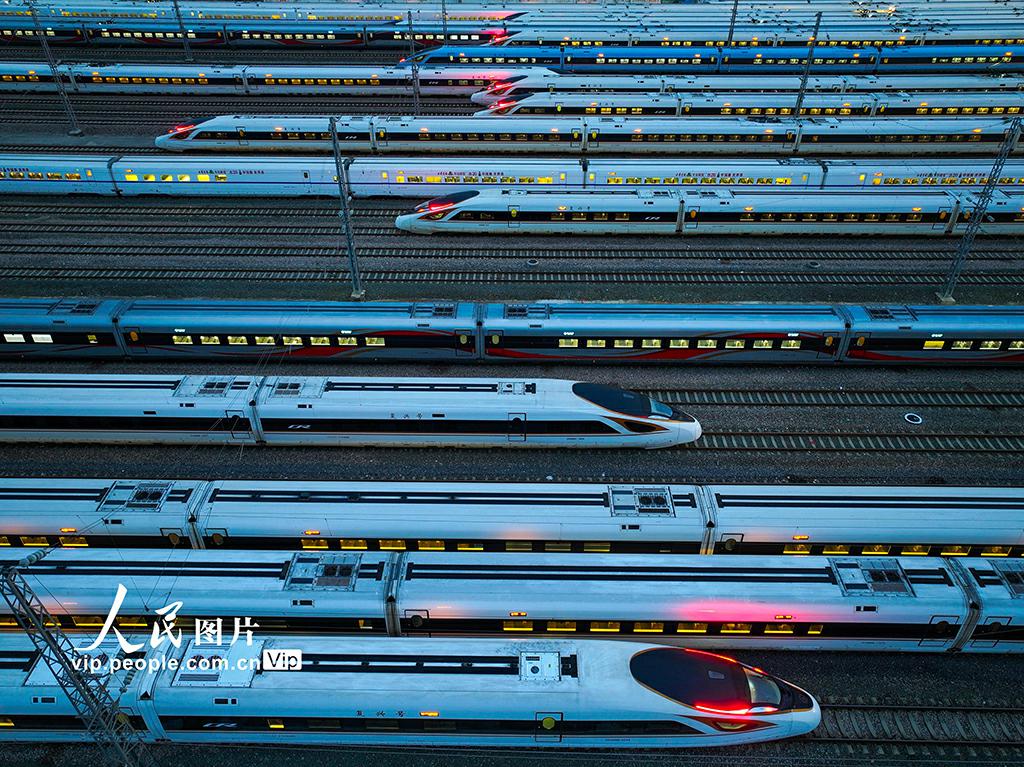 中國で夏休みの鉄道輸送體制「暑運」がスタート　江蘇省南京