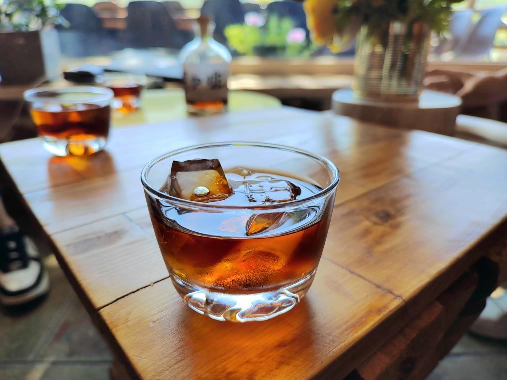 6月12日に撮影した「河茵カフェ」のアイスコーヒー（撮影?張晨霖）。