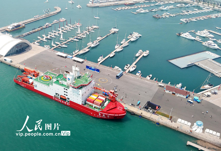 砕氷船「雪竜2」號と「極地」號が一般公開　山東省青島