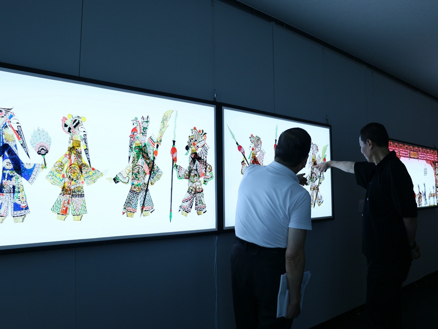 光影共鳴　光彫りの世界と中國(guó)影絵人形のコラボ展が東京で開(kāi)幕