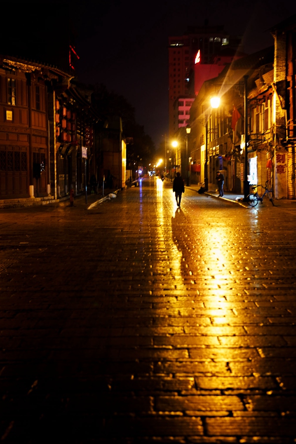 昆明、21時(shí)