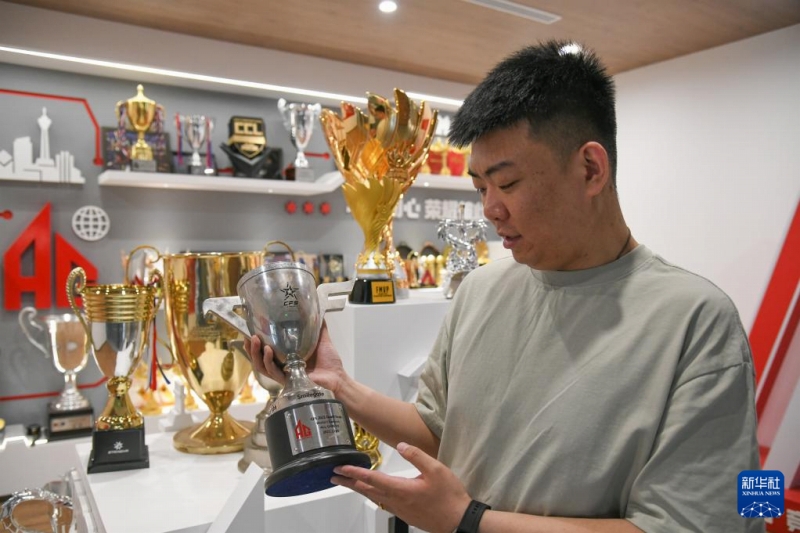 【新職業(yè)】eスポーツプレイヤー：ゲームが職業(yè)になる