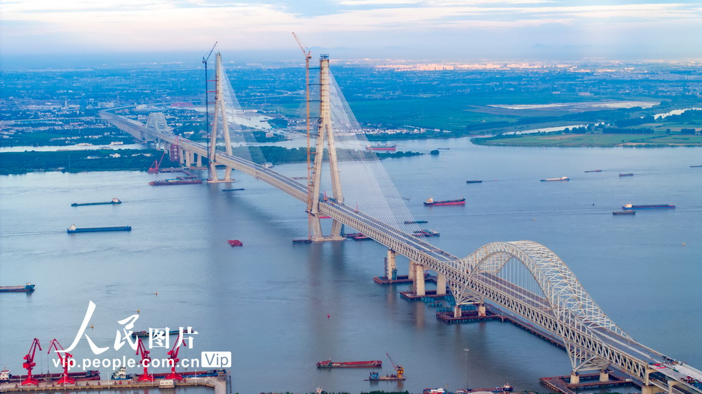 建設(shè)が進(jìn)む常泰長(zhǎng)江大橋　江蘇省