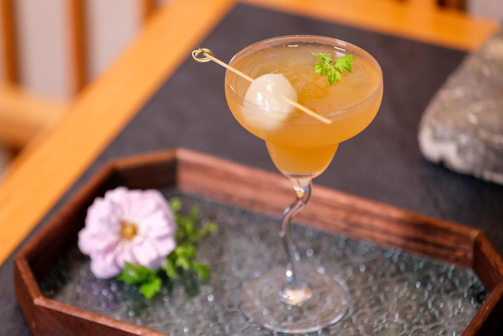 5月23日に撮影した「新中國スタイルのティードリンク」。