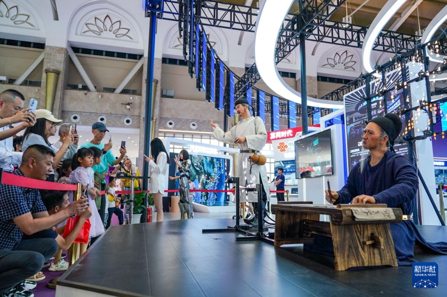 第8回中國?南アジア博覧會に登場したテクノロジー感満載の展示品