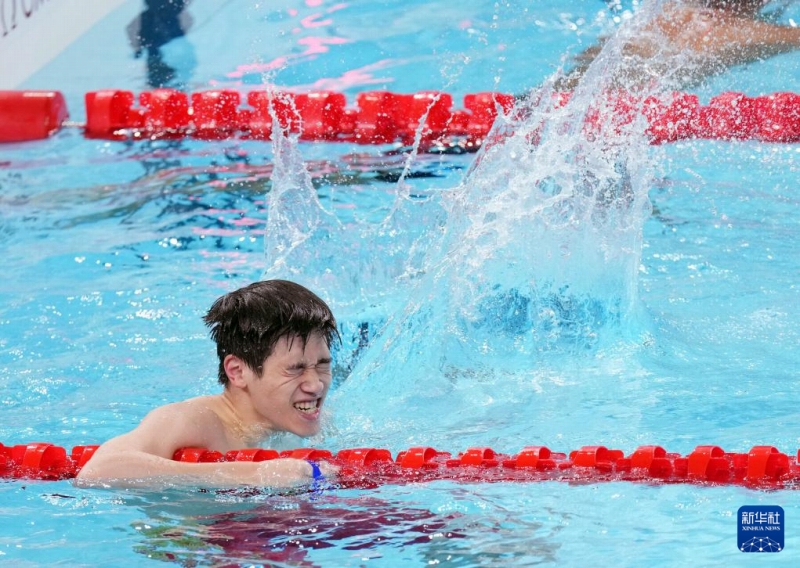 競(jìng)泳男子100メートル自由形で中國(guó)の潘展楽選手が世界新で金メダル　パリ五輪