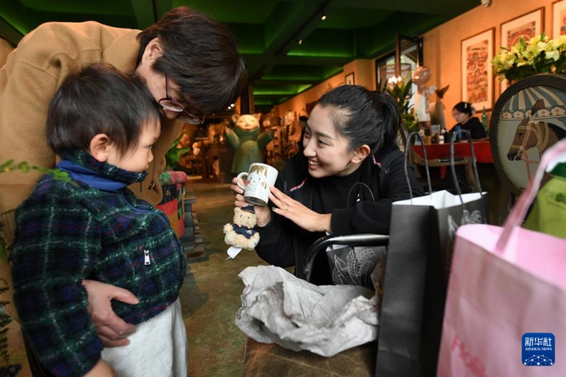 【新職業(yè)】 民泊施設(shè)バトラーの孟金錦さん「大自然の中で自分の価値を高める仕事」