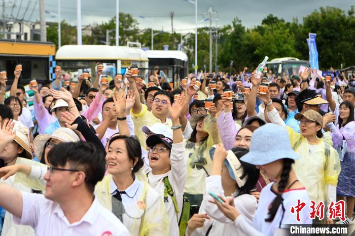 雲(yún)南省で3500人が「世界最大規(guī)模のコーヒー品評(píng)會(huì)」に挑戦　ギネス記録達(dá)成