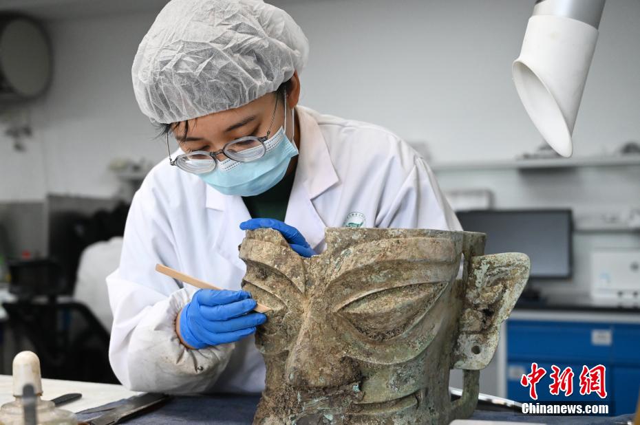 三星堆遺跡の文化財保護修理現(xiàn)場を訪ねて　四川省