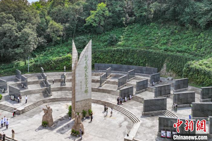 上空から撮影した南京抗日航空烈士紀(jì)念館（9月3日撮影?泱波）。