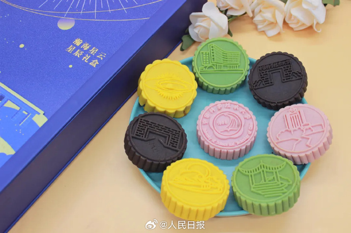 ガチンコ対決？中國の各大學(xué)がオリジナル月餅を次々発表