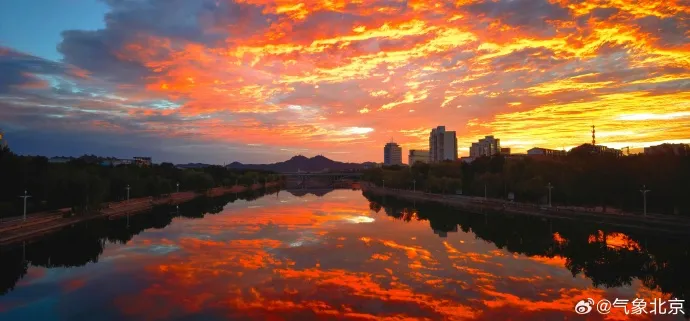 9月6日、北京で撮影された朝焼け。