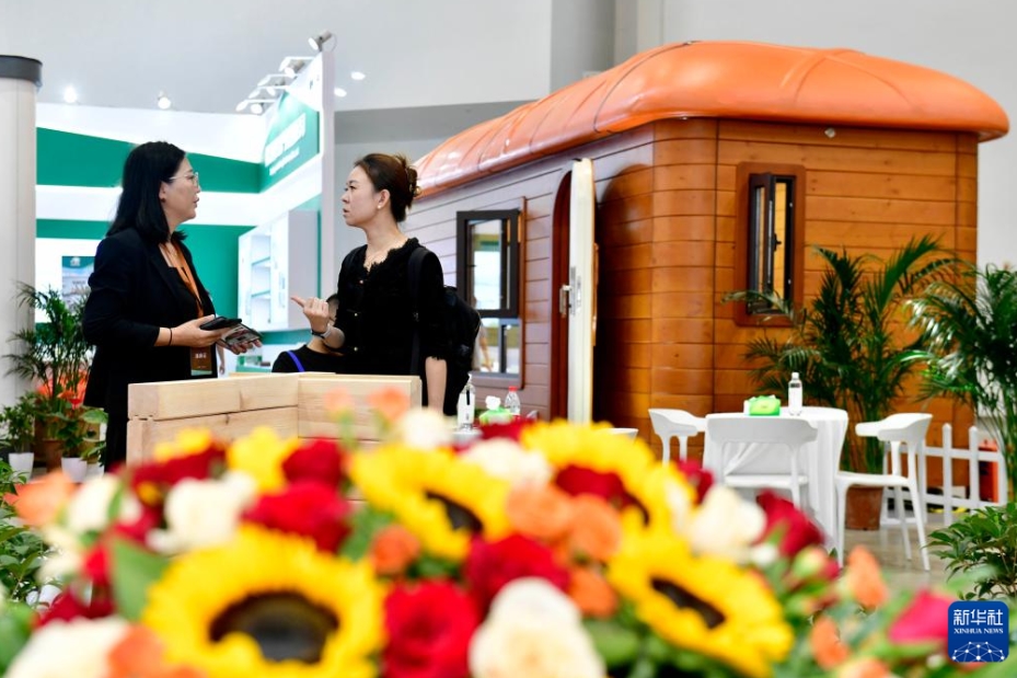 中國(guó)（日照）木造?長(zhǎng)期滯在旅行産業(yè)展覧會(huì)が開幕