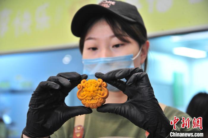 ユニークなデザインの月餅が市民に人気　吉林省長(zhǎng)春