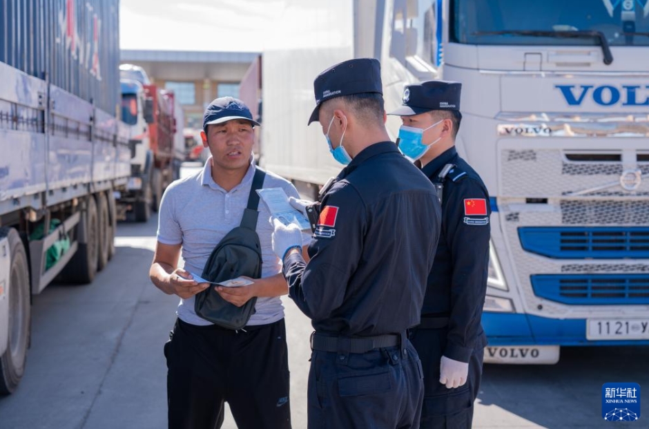 二連浩特出入國検査所の2024年の出入國者數(shù)が延べ180萬人突破　內(nèi)蒙古